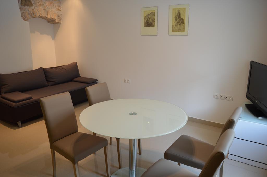 Mila Apartment Синь Экстерьер фото